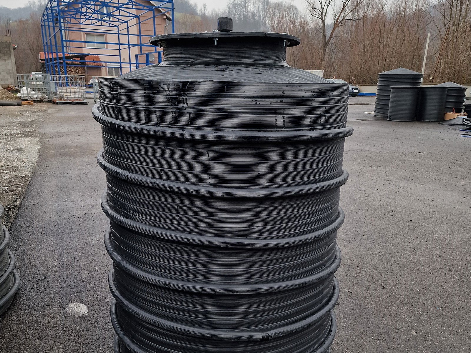 Vertikalni-rezervoar-za-vodu-1000l