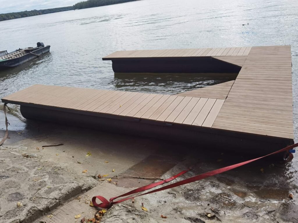 Ponton pristanište za reke