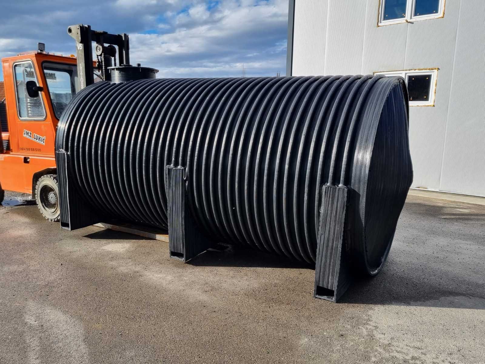 Rezervoar za vodu 15000l sa stopama